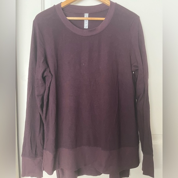 Alo Yoga Glimpse Long Sleeve Top W3499R Oxblood large gym
Fitness - Picture 2 of 5